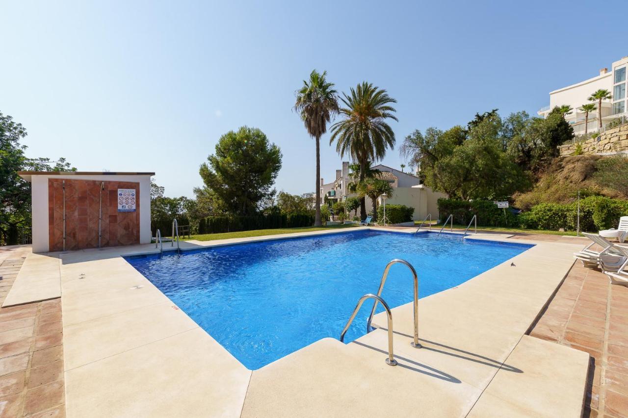Malagasuite House Pool ฟูเอนฮิโรลา ภายนอก รูปภาพ